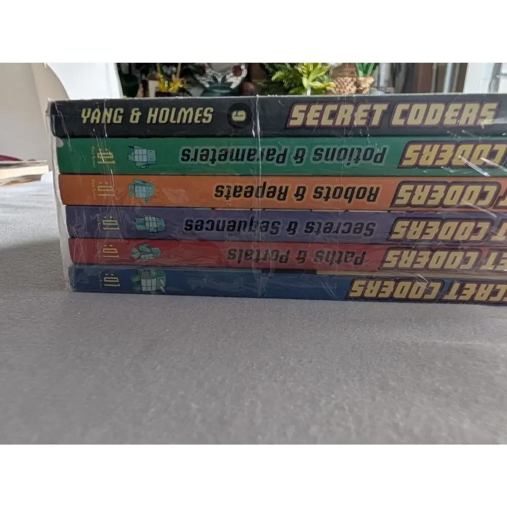 Secret Coders by Gene L Yang and Mike Holmes (2015) 5 Pc Collection Brand New